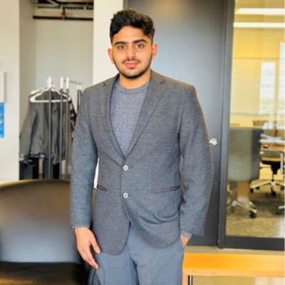 Vivek V
